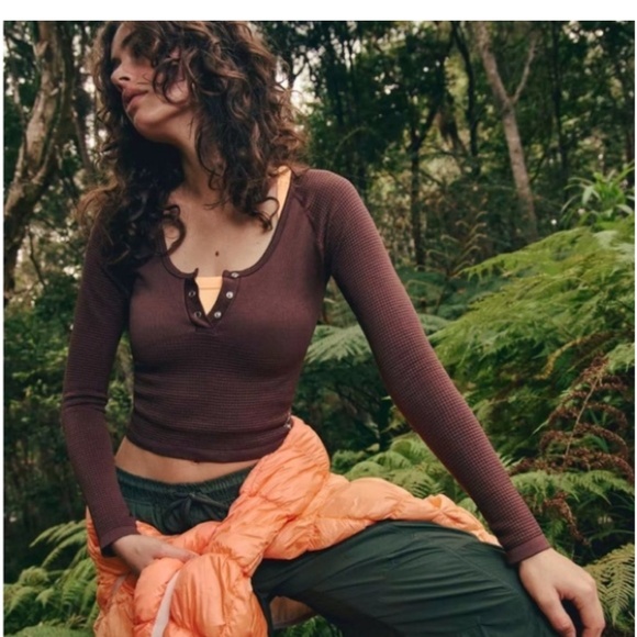 FP Movement by Free People Tops - NWT $68 FP Movement Bail Out Long Sleeve Layer Cocoa XS/S